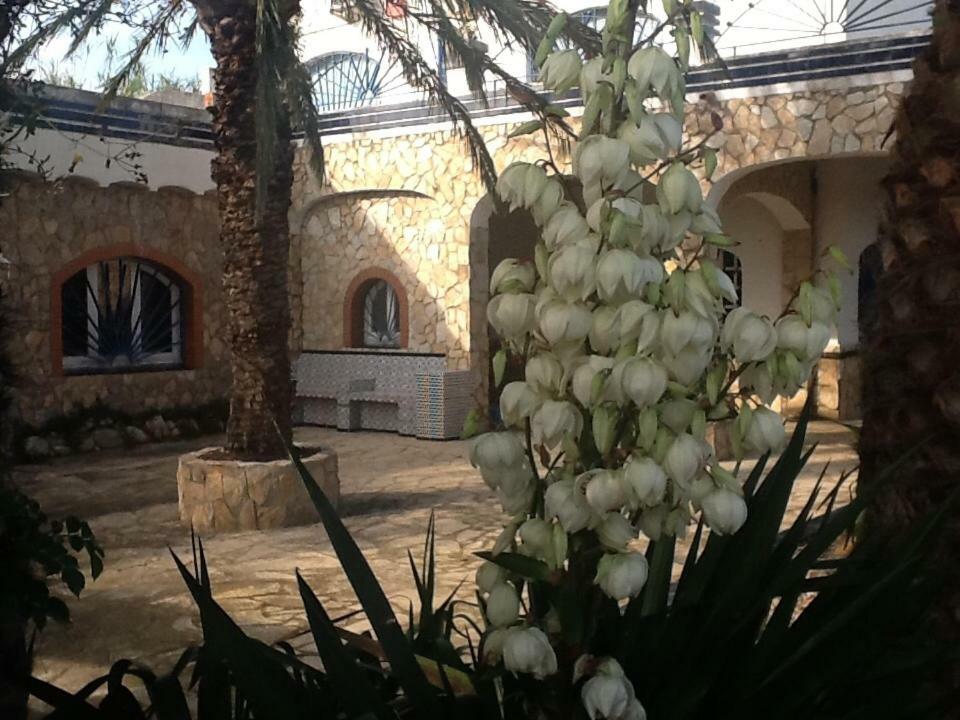 Pao Blau Hotel Pau Bagian luar foto